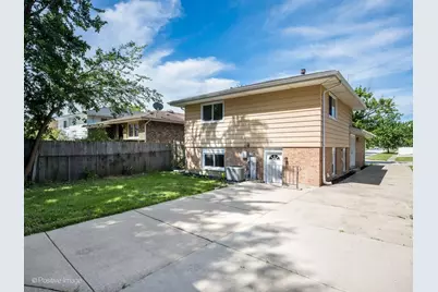 18011 Greenview Terrace, Country Club Hills, IL 60478 - Photo 21