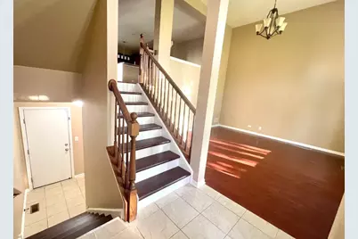 546 Grosvenor Lane, Aurora, IL 60504 - Photo 3