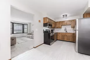 2003 Tracy Dr, Bloomington, IL 61704 - Photo 23