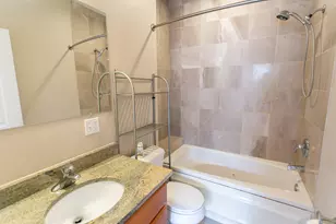 1430 N Maplewood Ave, Chicago, IL 60622 - Photo 17