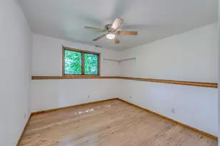 41W700 Lenz Rd, Elgin, IL 60124 - Photo 23