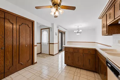 1012 Courtland Avenue, Park Ridge, IL 60068 - Photo 7