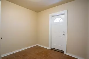 11634 S Princeton Ave, Chicago, IL 60628 - Photo 9