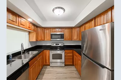 35 Foxcroft Road #107, Naperville, IL 60565 - Photo 5