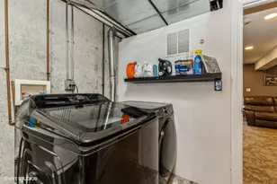 7206 Bradford Ct, Justice, IL 60458 - Photo 13