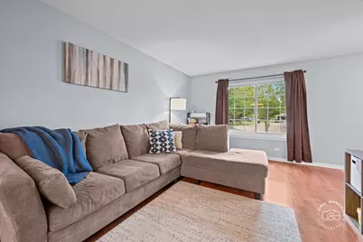 599 Ryegrass Circle, Aurora, IL 60504 - Photo 5