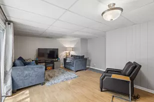430 Navajo St, Park Forest, IL 60466 - Photo 9