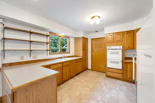 1579 Vincennes St, Crete, IL 60417 - Photo 9