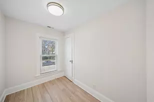 323 S Hale St, Wheaton, IL 60187 - Photo 21