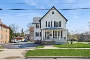 323 S Hale St, Wheaton, IL 60187 - Photo 1