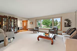 8000 Binford Dr, Orland Park, IL 60462 - Photo 7