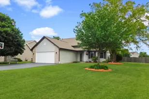 1633 Wildwind Ct, Rockton, IL 61072 - Photo 3