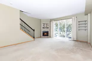 2572 Arcadia Cir, Naperville, IL 60540 - Photo 5
