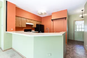 2572 Arcadia Cir, Naperville, IL 60540 - Photo 7