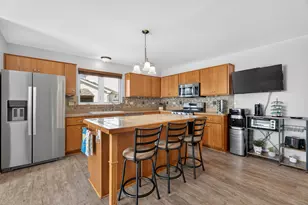 16322 Celtic Cir, Manhattan, IL 60442 - Photo 7