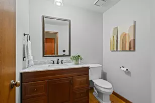 16 Old Barn Rd, Hawthorn Woods, IL 60047 - Photo 7