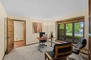 16 Old Barn Rd, Hawthorn Woods, IL 60047 - Photo 15