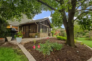 16 Old Barn Rd, Hawthorn Woods, IL 60047 - Photo 33