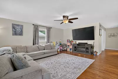 207 E Main Street, Cornell, IL 61319 - Photo 5