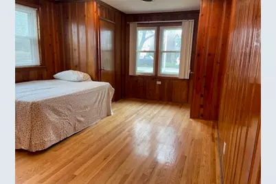 4930 S Luna Avenue, Chicago, IL 60638 - Photo 7