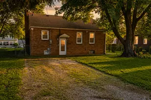 320 De Soto St, Ottawa, IL 61350 - Photo 11