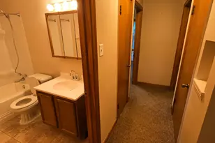 320 De Soto St, Ottawa, IL 61350 - Photo 7