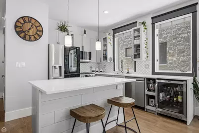 1369 W Hubbard Street #1W, Chicago, IL 60642 - Photo 9