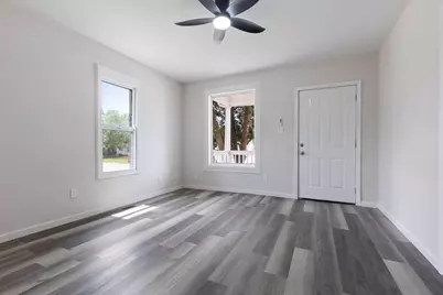 135 S 8th Street, South Beloit, IL 61080 - Photo 3