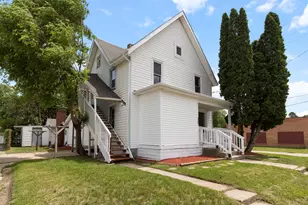 135 S 8th St, South Beloit, IL 61080 - Photo 1