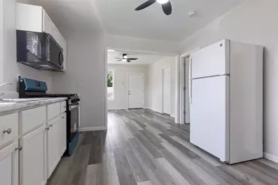 135 S 8th Street, South Beloit, IL 61080 - Photo 5