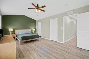 143 Bristol Ln, Wood Dale, IL 60191 - Photo 15