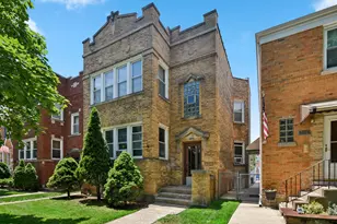 5922 N Melvina Ave, Chicago, IL 60646 - Photo 1