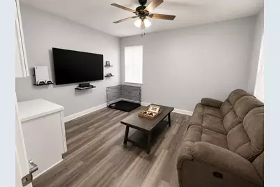 2204 Seaton Avenue, Joliet, IL 60431 - Photo 3