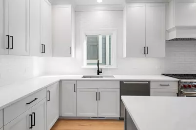 5054 N Claremont Avenue, Chicago, IL 60625 - Photo 11