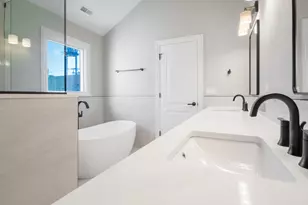 5054 N Claremont Ave, Chicago, IL 60625 - Photo 29