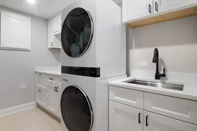 5054 N Claremont Avenue, Chicago, IL 60625 - Photo 43