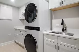 5054 N Claremont Ave, Chicago, IL 60625 - Photo 43