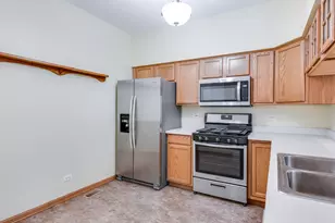 2535 Carrolwood Rd, Naperville, IL 60540 - Photo 5