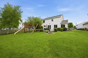 2432 Waterleaf Ln, Woodstock, IL 60098 - Photo 3