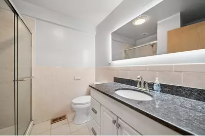 17W320 Scheel Drive, Willowbrook, IL 60527 - Photo 15