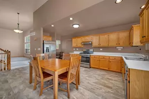 300 Turnbridge Dr, Shorewood, IL 60404 - Photo 11