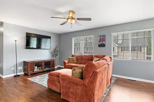 603 Silver Creek Rd, Woodstock, IL 60098 - Photo 5