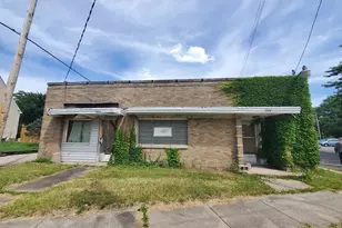 622 Shaw St, Rockford, IL 61104 - Photo 1