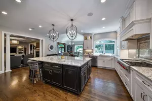 760 E Bauer Rd, Naperville, IL 60563 - Photo 15