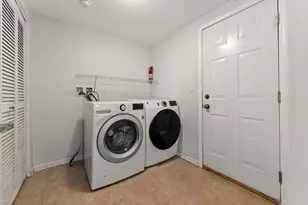 337 N Commerce St, Aurora, IL 60504 - Photo 21