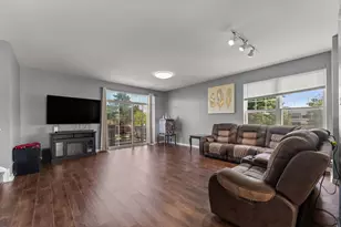 337 N Commerce St, Aurora, IL 60504 - Photo 3