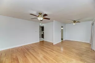 8625 43rd St, Lyons, IL 60534 - Photo 5