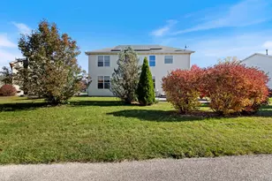 9 Lake Plumleigh Ct, Algonquin, IL 60102 - Photo 35