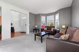 9 Lake Plumleigh Ct, Algonquin, IL 60102 - Photo 5