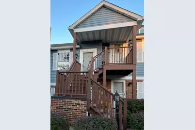 385 Sandhurst Circle #4, Glen Ellyn, IL 60137 - Photo 1